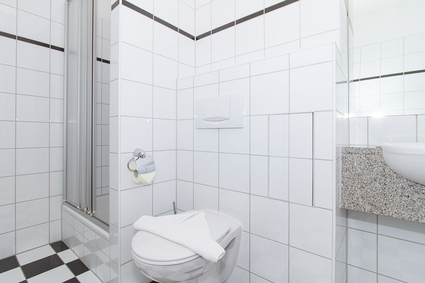 Meeresblick Meeresblick 320 Kühlungsborn - Badezimmer mit Dusche