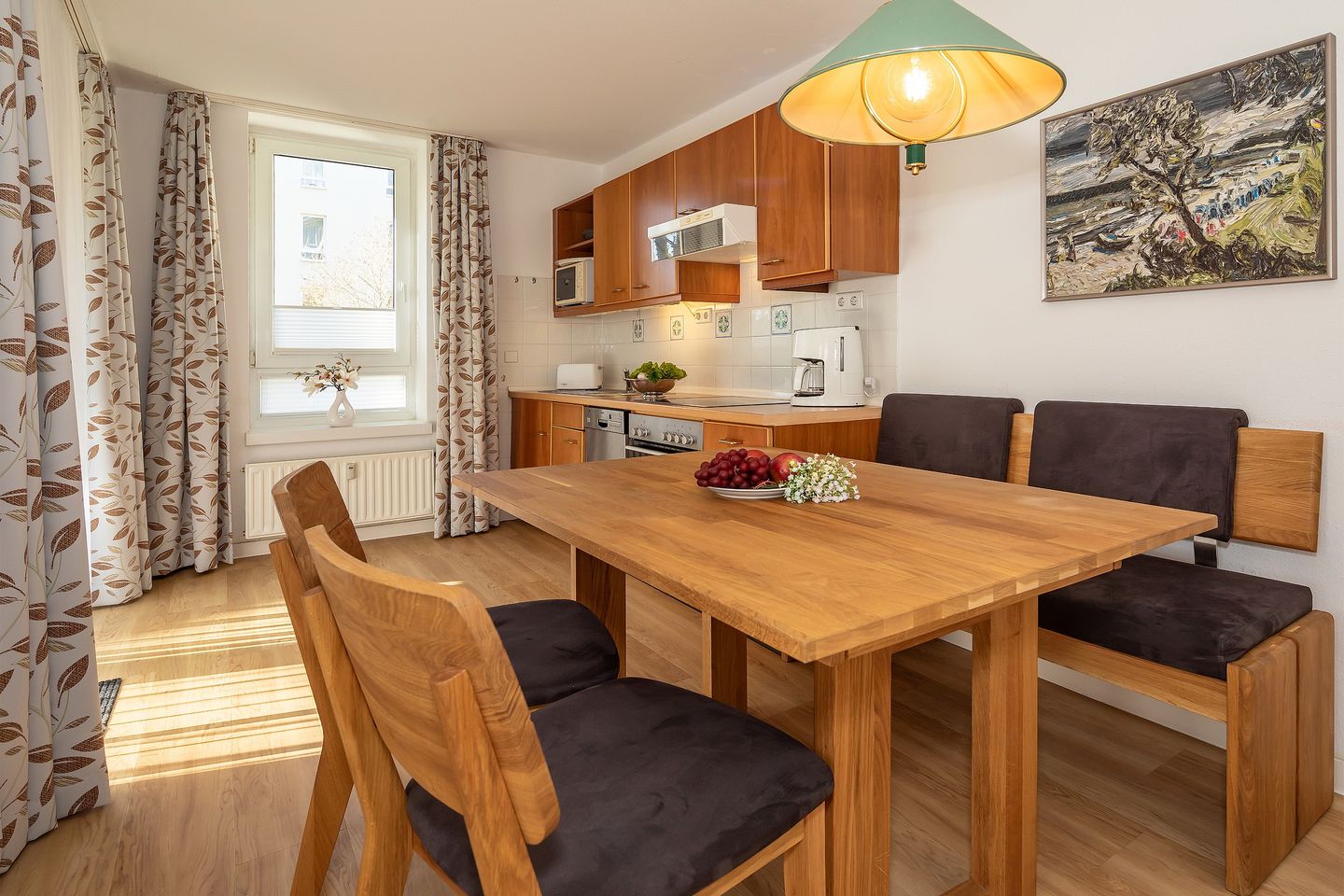 Strand-Park Strand-Park 101 Usedom - Wohn-Essbereich mit Esstisch und Sitzgelegenheit