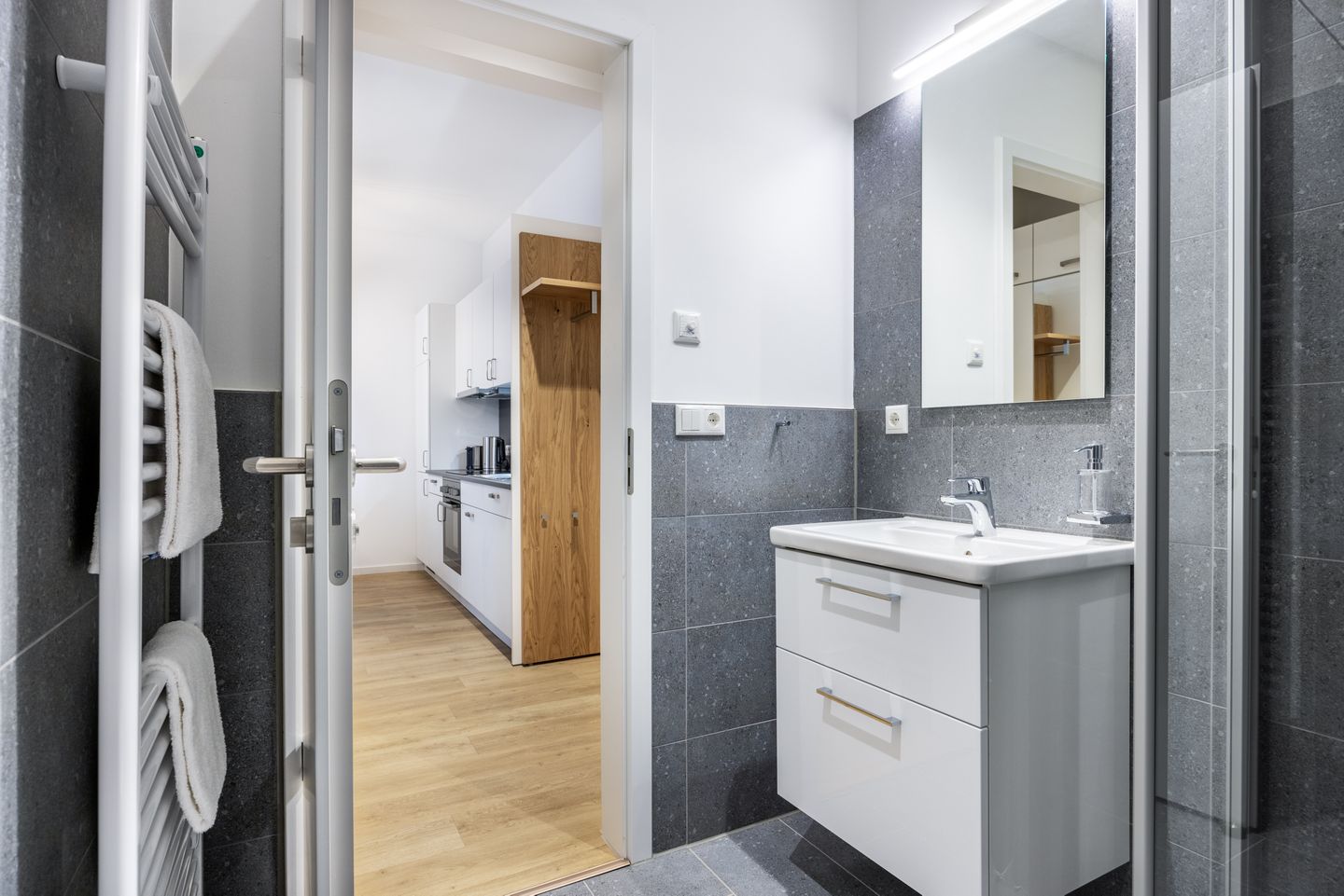 Krusespeicher Krusespeicher 2-38 Wismar - Badezimmer mit Waschtisch