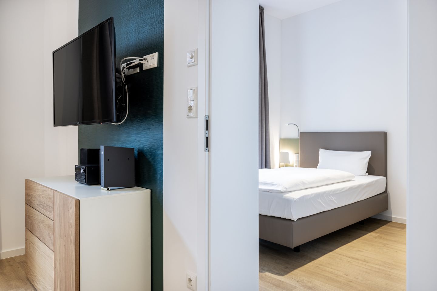 Krusespeicher Krusespeicher 2-39 Wismar - Wohnbereich mit Zugang zum Schlafzimmer