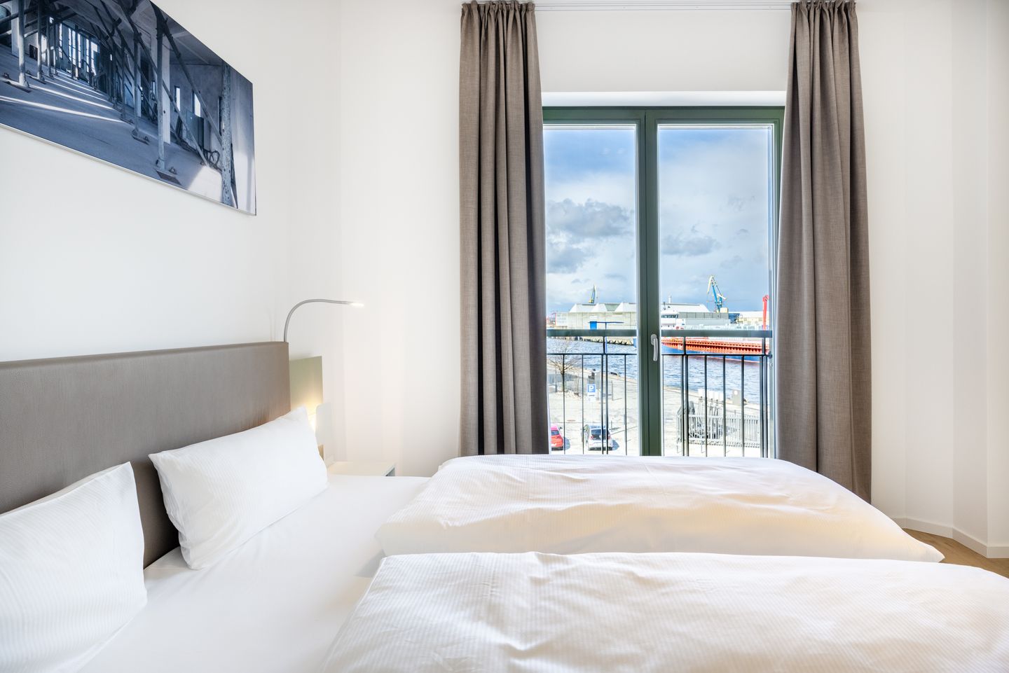 Krusespeicher Krusespeicher 2-41 Wismar - Schlafzimmer mit Ausblick