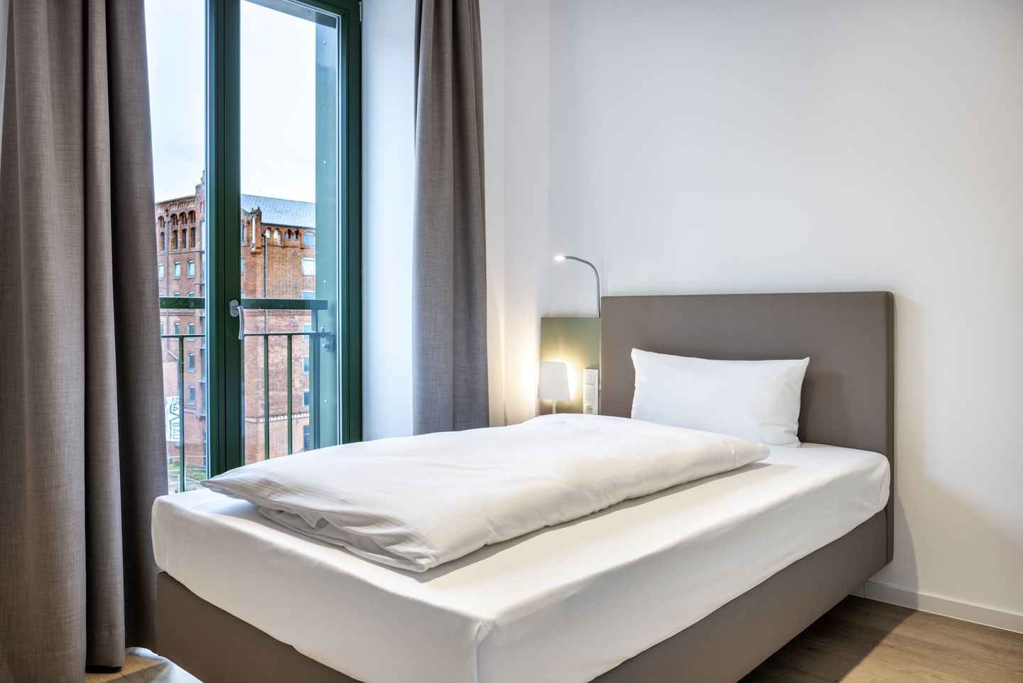 Krusespeicher Krusespeicher 3-47 Wismar - Schlafzimmer mit Einzelbett