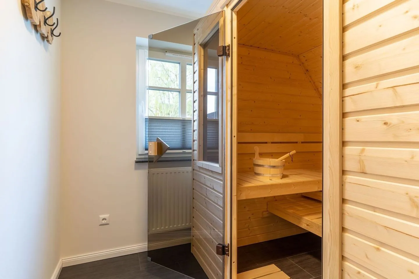 Reetdachhaus Steuerbord & Backbord Reetdachhaus Sandhus Steuerbord SPO Dorf - 