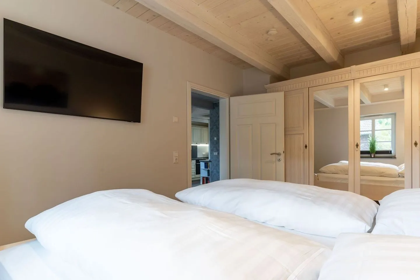 Reetdachhaus Steuerbord & Backbord Reetdachhaus Sandhus Steuerbord SPO Dorf - 