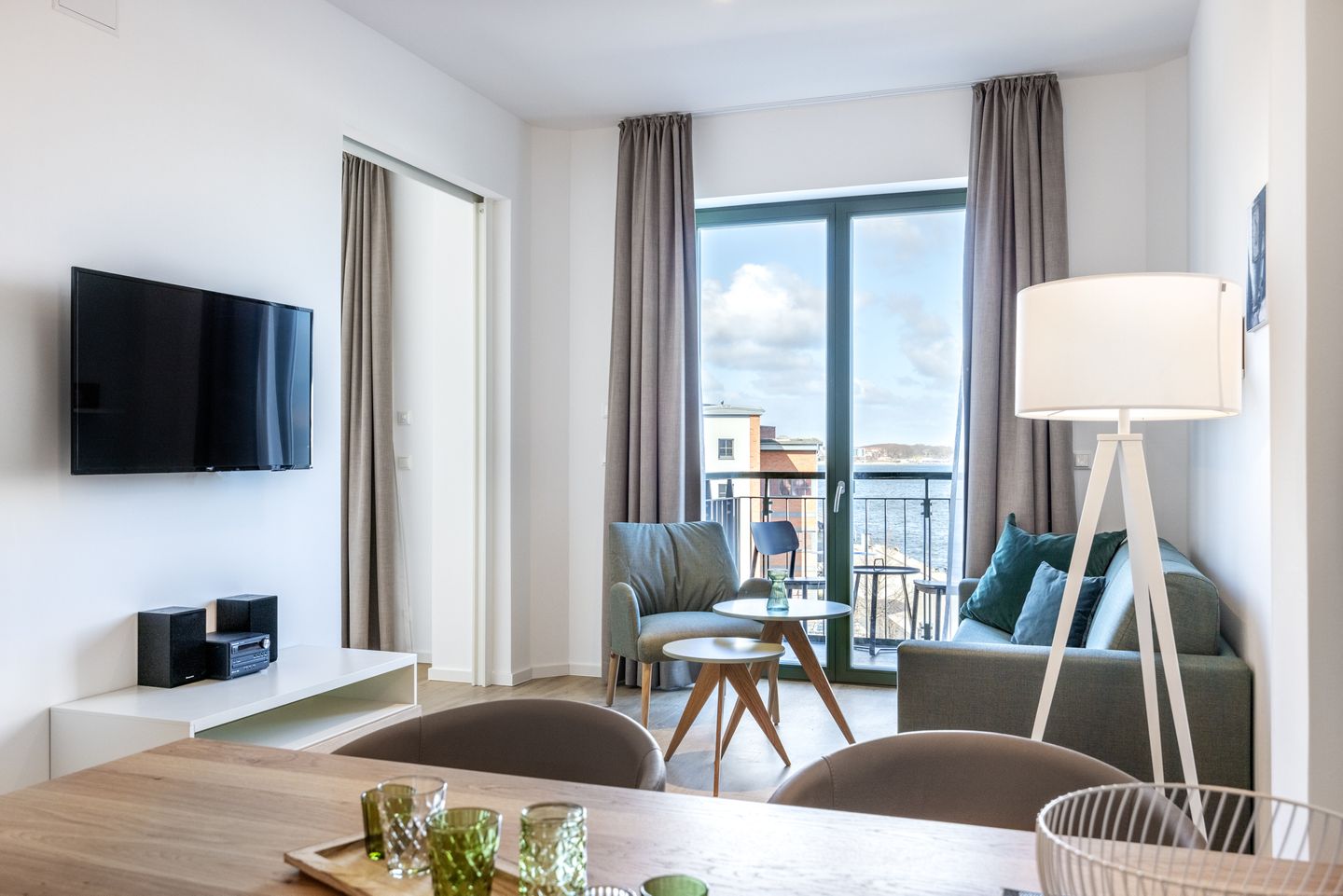 Krusespeicher Krusespeicher 3-50 Wismar - Wohn-/Essbereich mit Sitzgelegenheit und Ausblick