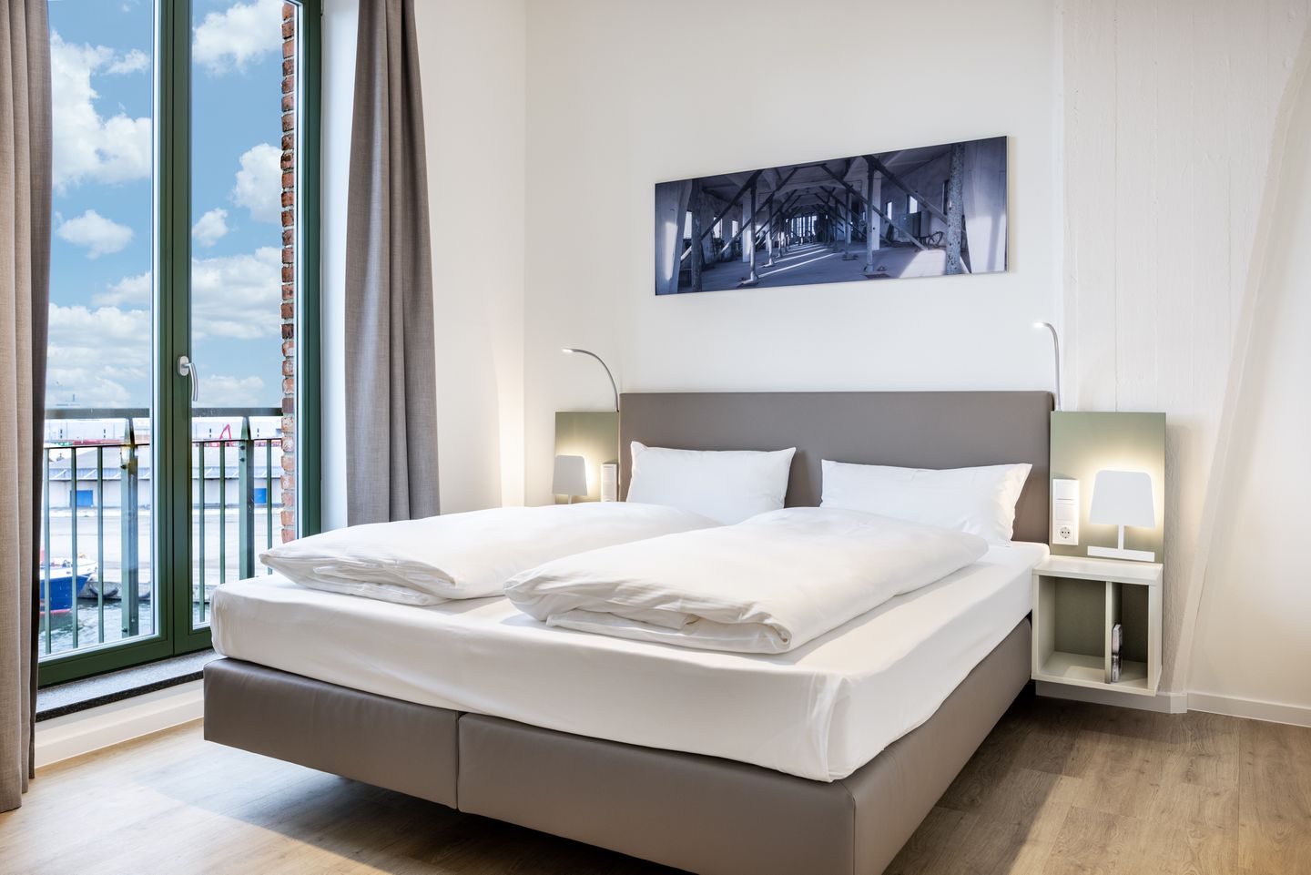 Krusespeicher Krusespeicher 6-74 Wismar - Schlafzimmer mit Doppelbett