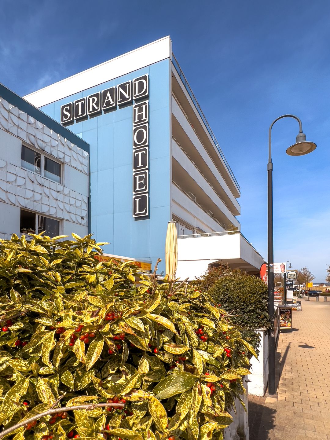 STR/107 - Strandallee 124 - Seeblick Scharbeutz - Fassade / Eingang