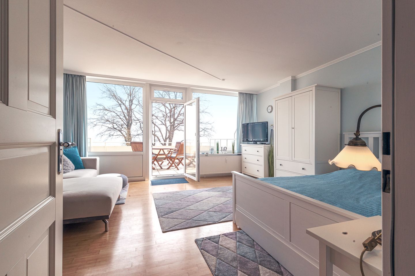 STR/107 - Strandallee 124 - Seeblick Scharbeutz - Wohnzimmer