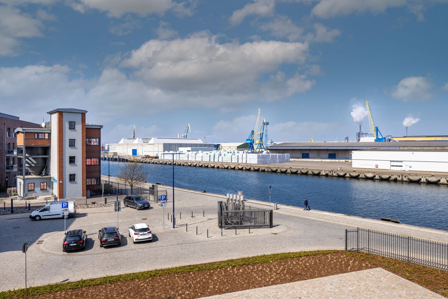 Krusespeicher Krusespeicher 2-40 Wismar - Ausblick auf den Hafen