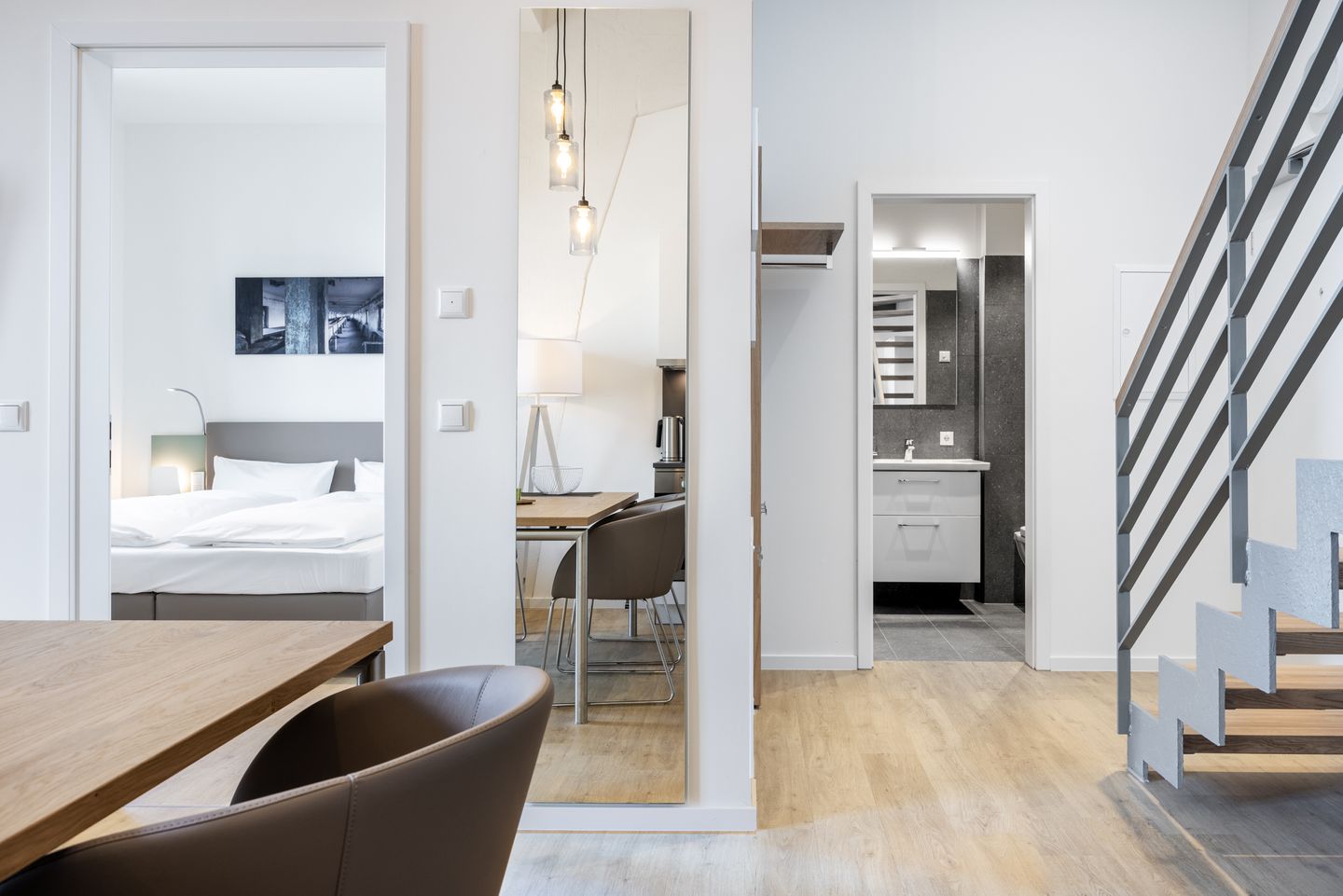 Krusespeicher Krusespeicher 6-75 Wismar - Wohn-Essbereich mit Couch