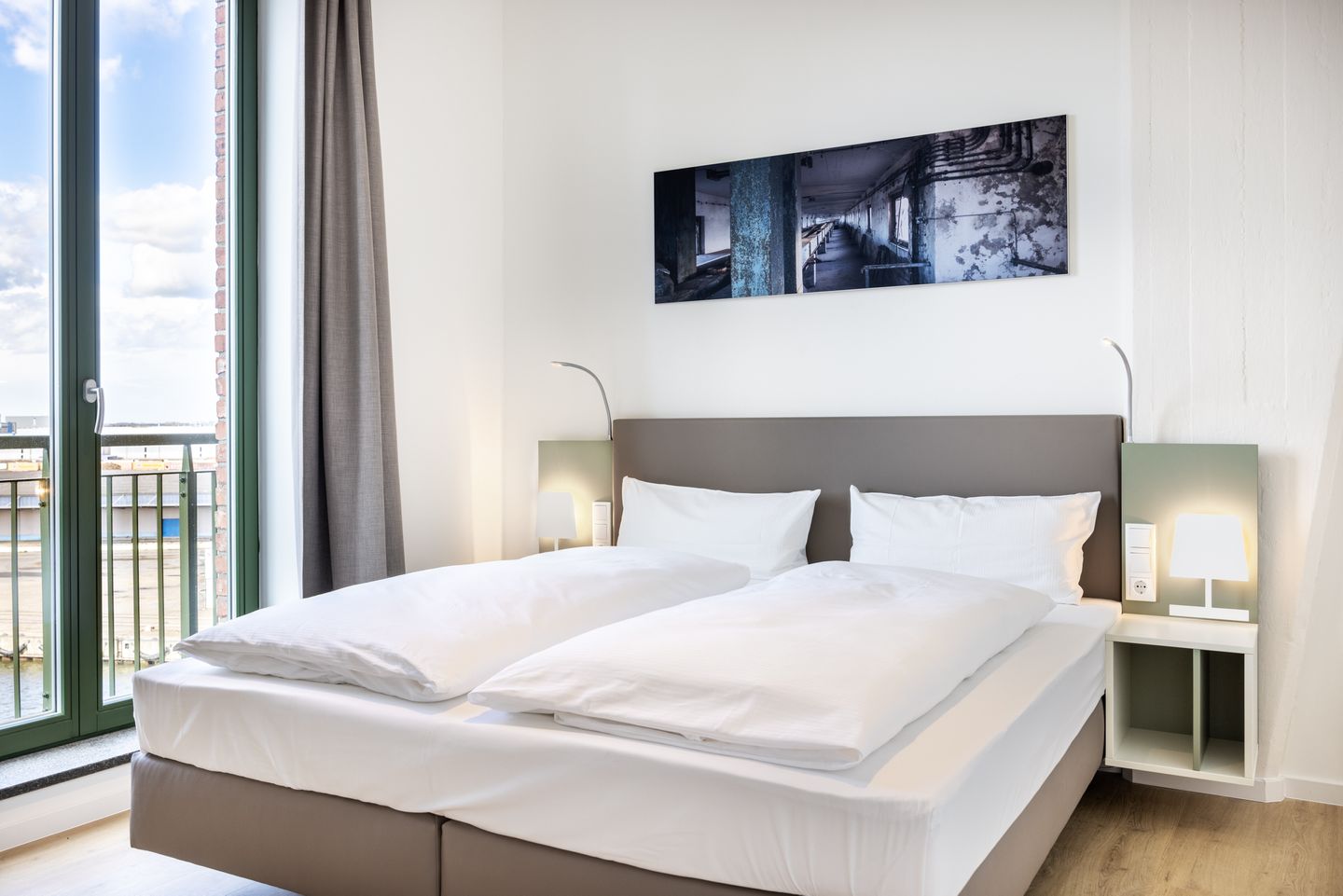 Krusespeicher Krusespeicher 6-75 Wismar - Schlafzimmer mit Doppelbett