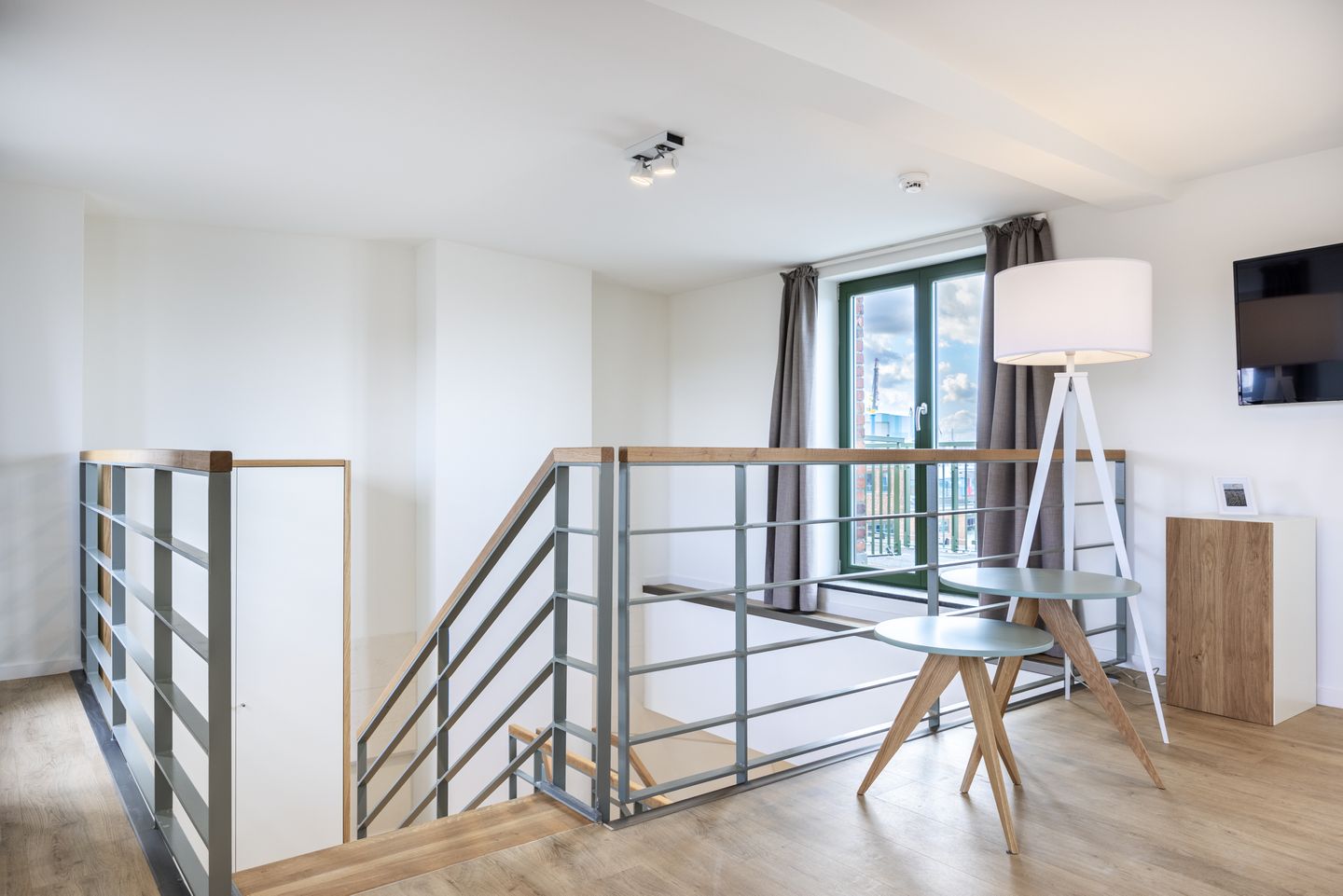 Krusespeicher Krusespeicher 6-75 Wismar - Wohn-Essbereich mit Couch