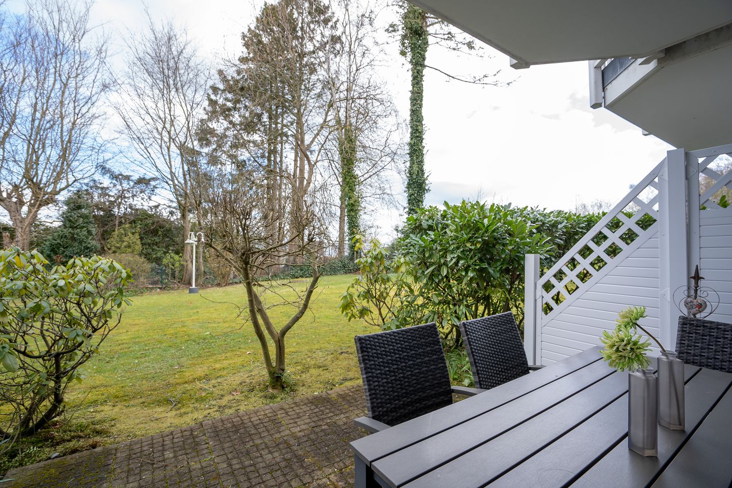 Kon/003 - Konsulweg Scharbeutz - Gartenblick