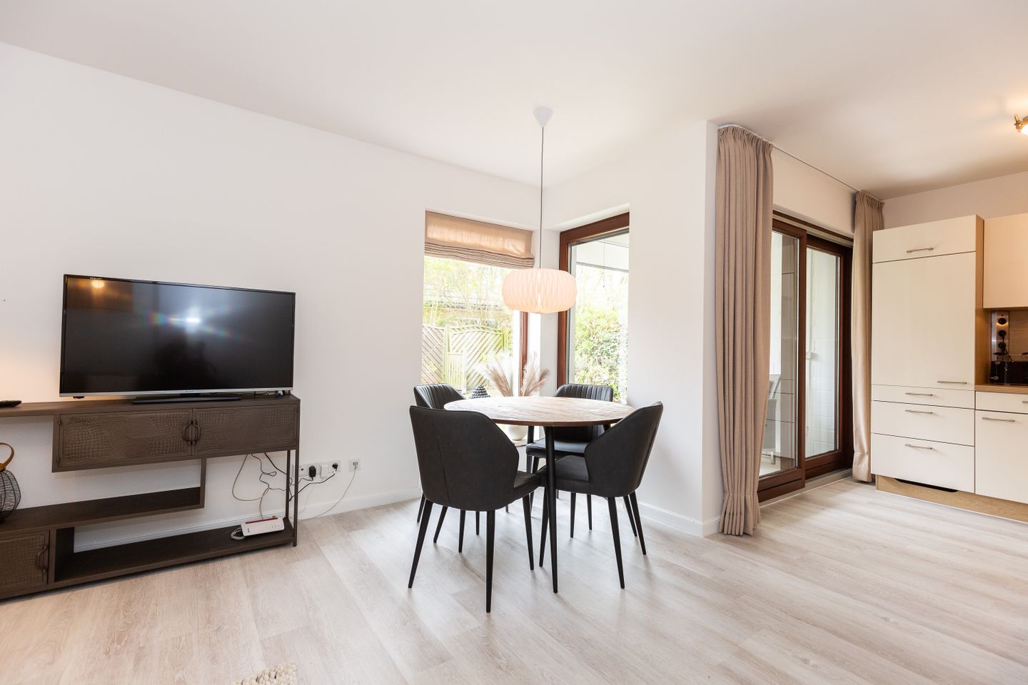 Käpt´n Drake App. 05 Hauptstr. 32 Wenningstedt -