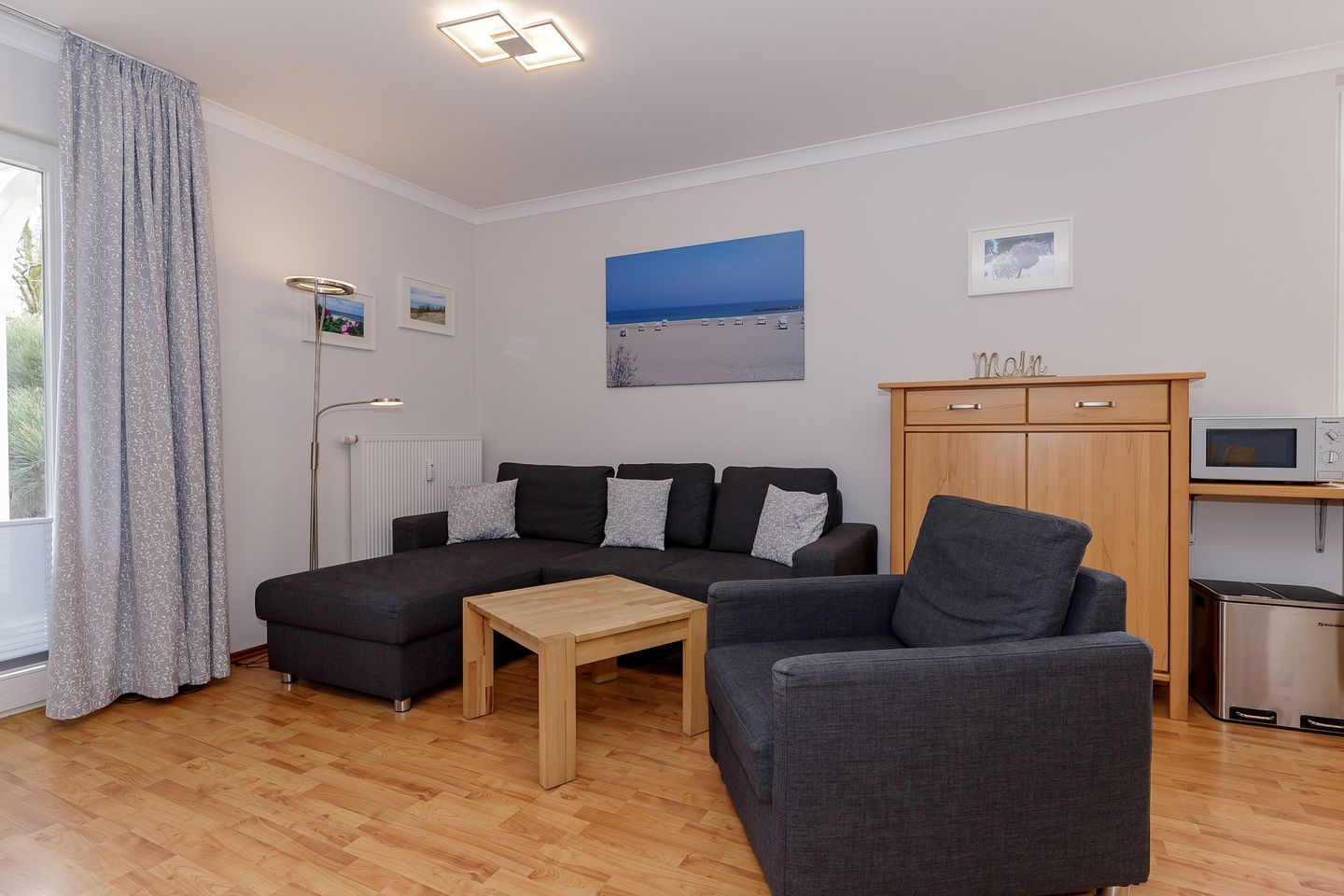 Apartment-Residenz Ostseestrand Apartment-Residenz Ostseestrand 05 Kühlungsborn - Wohn-Essbereich mit Couch