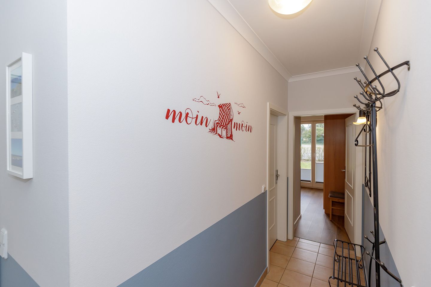 Apartment-Residenz Ostseestrand Apartment-Residenz Ostseestrand 05 Kühlungsborn - Flur mit Garderobe