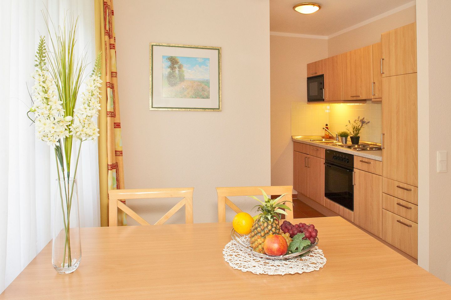 Inselstrand Inselstrand 216 Usedom - Wohn-Essbereich mit Esstisch und Sitzgelegenheit