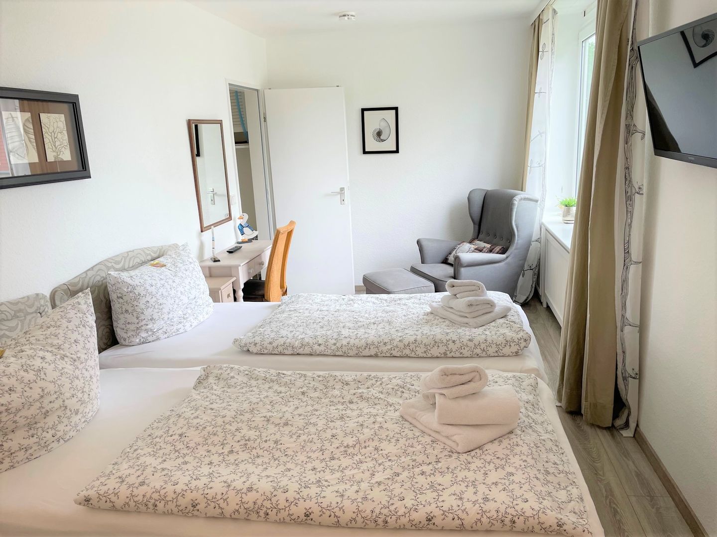  Helle Strandwohnung mit Meerblick Wyk - 