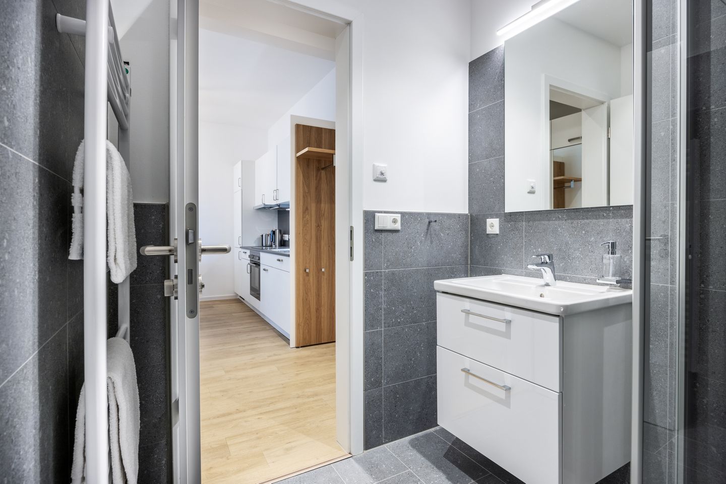 Krusespeicher Krusespeicher 2-37 Wismar - Badezimmer mit Waschtisch