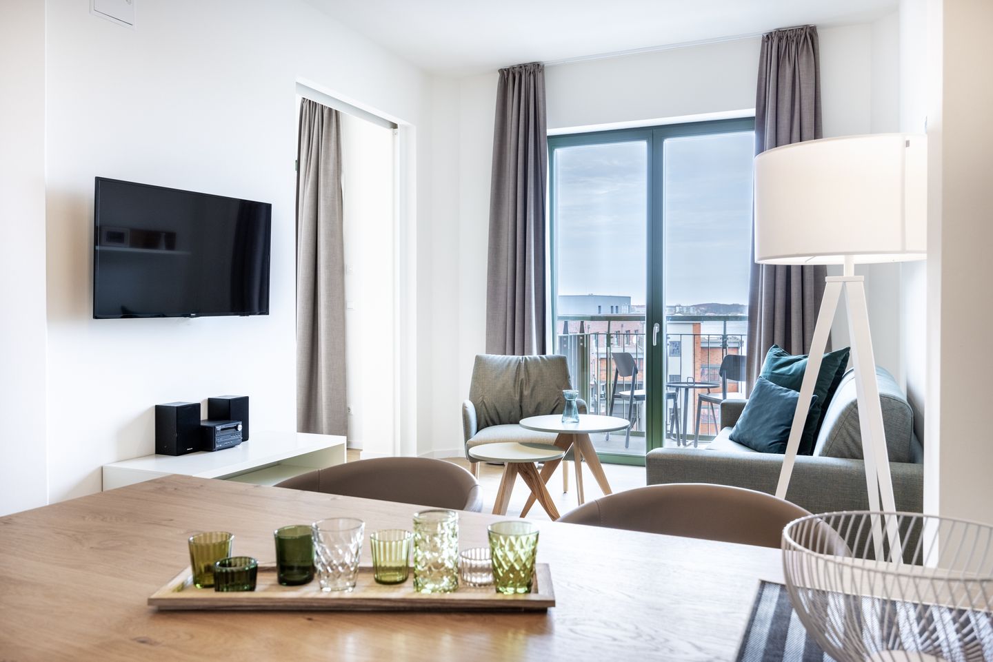 Krusespeicher Krusespeicher 4-57 Wismar - Wohn-Essbereich mit Couch