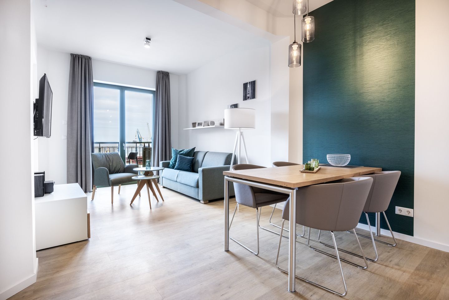 Krusespeicher Krusespeicher 4-57 Wismar - Wohn-Essbereich mit Couch