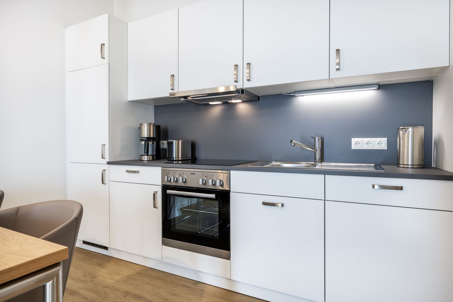 Krusespeicher Krusespeicher 5-61 Wismar - Küchenzeile mit Backofen