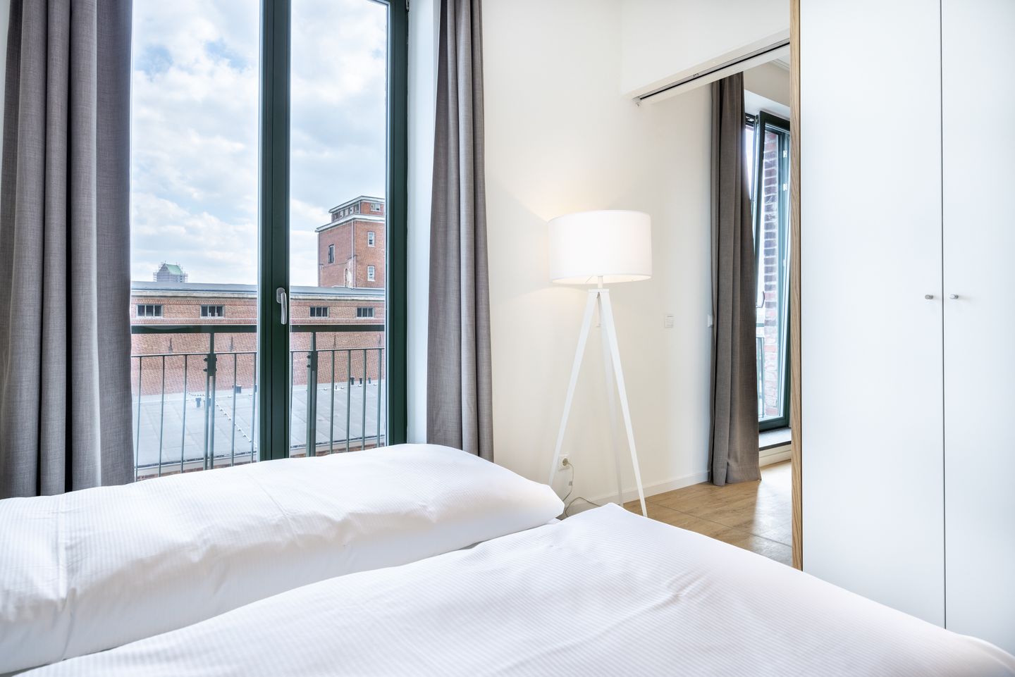 Krusespeicher Krusespeicher 6-69 Wismar - Schlafzimmer mit Doppelbett