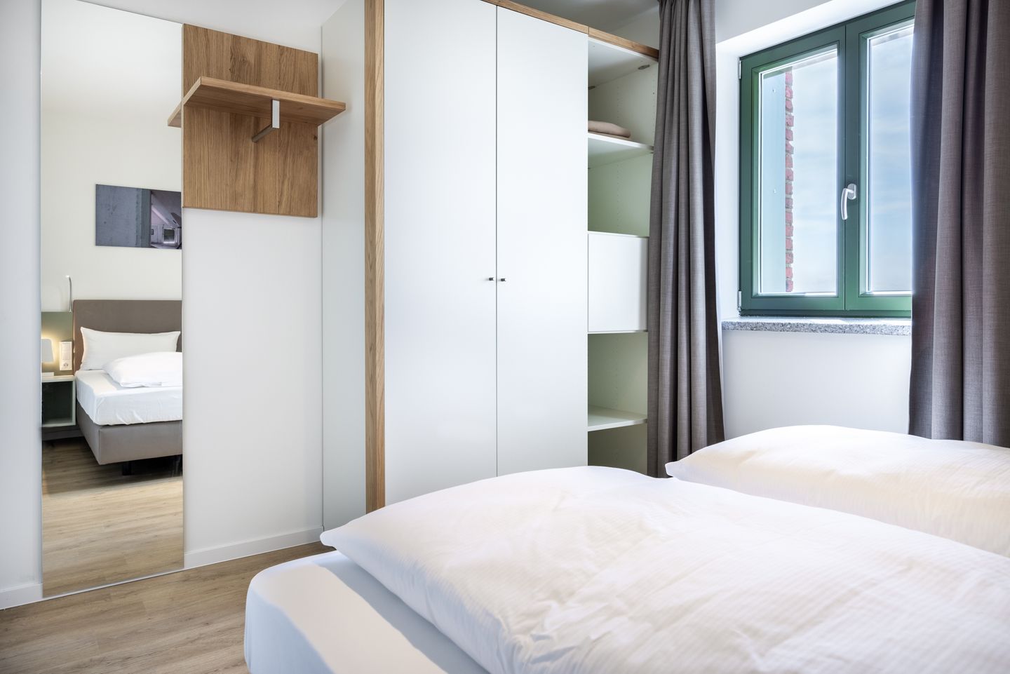 Krusespeicher Krusespeicher 5-63 Wismar - Schlafzimmer mit Doppelbett