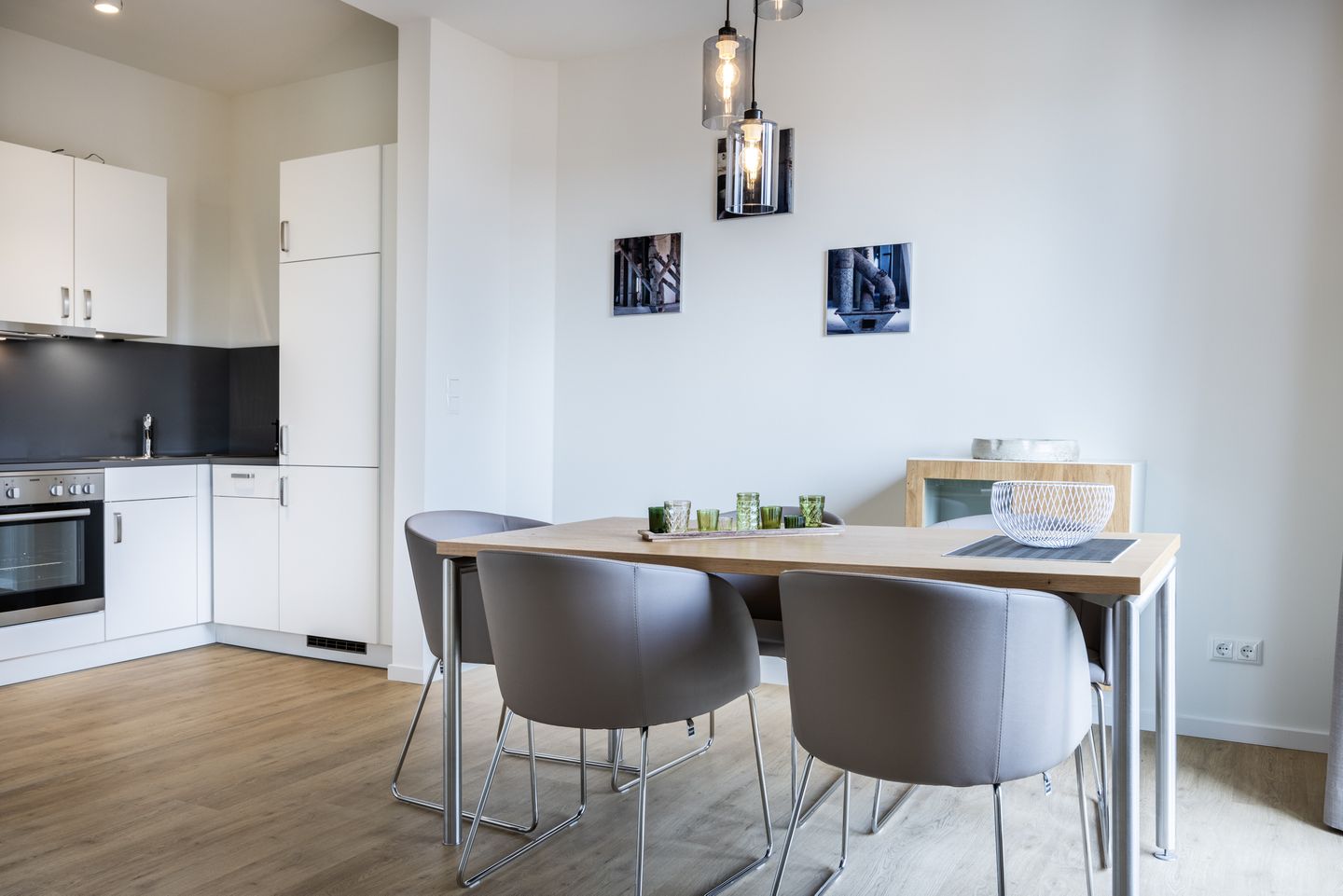 Krusespeicher Krusespeicher 5-63 Wismar - Küchenzeile mit Backofen