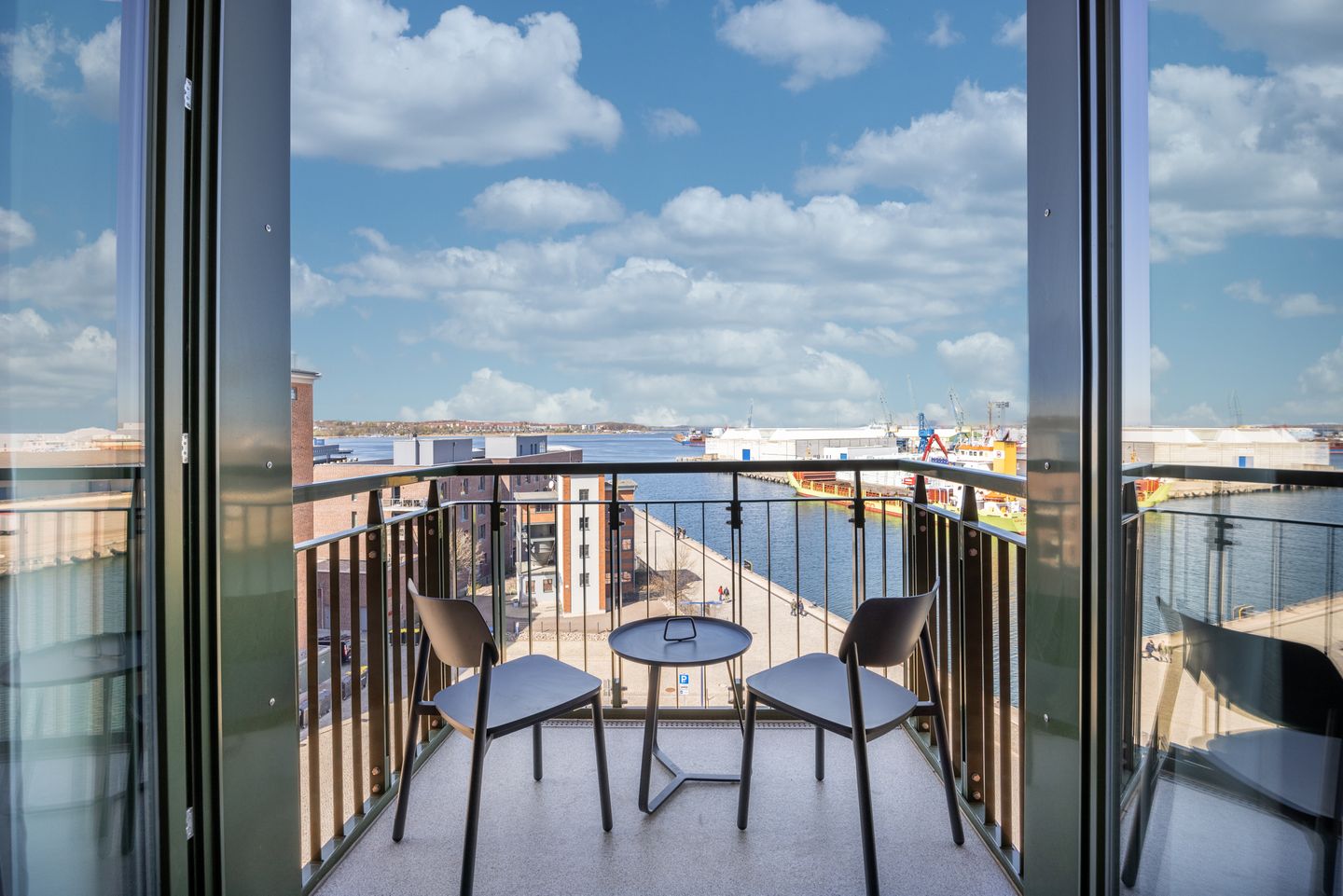 Krusespeicher Krusespeicher 5-65 Wismar - Balkon mit Gartenmöbeln