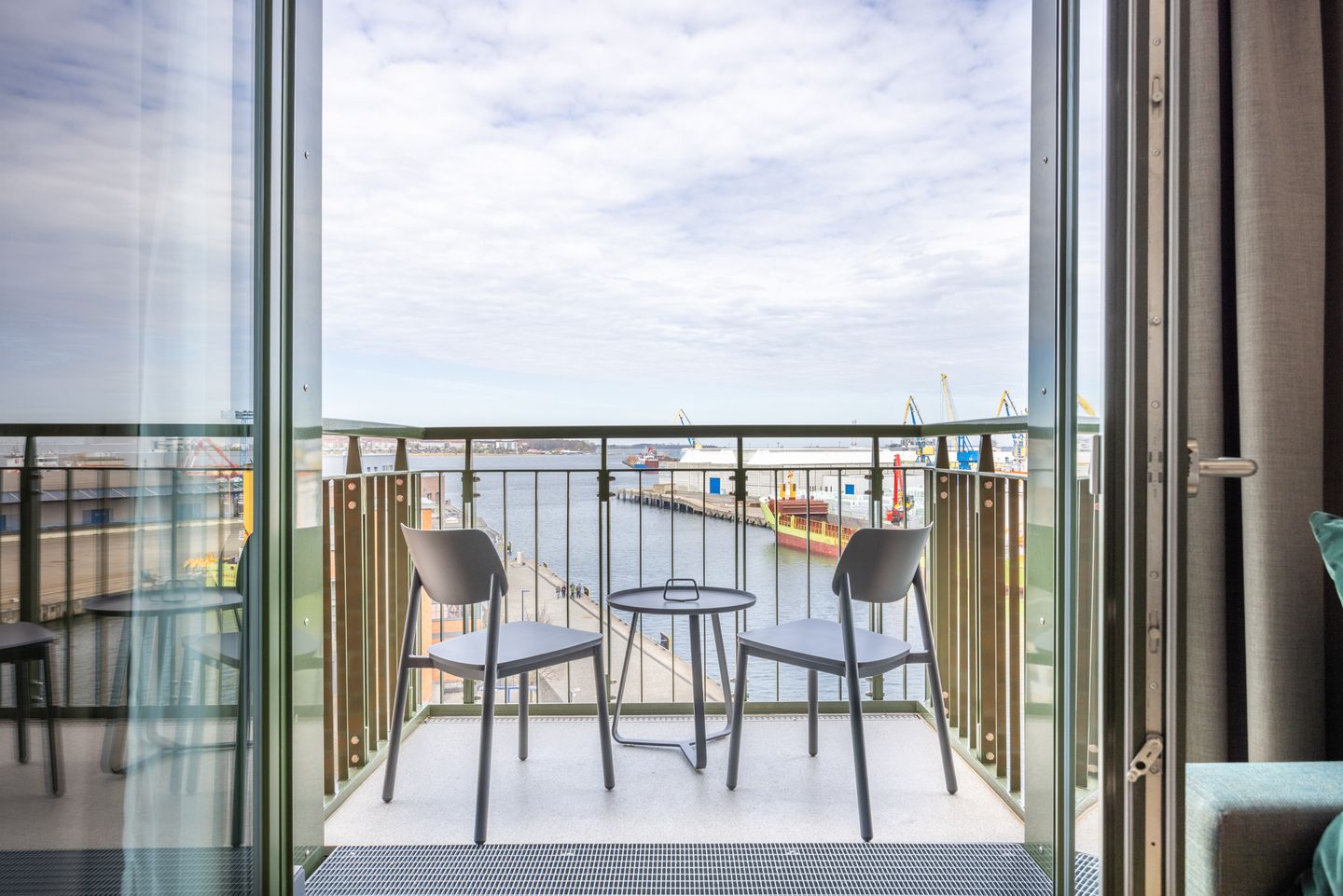 Krusespeicher Krusespeicher 5-66 Wismar - Balkon mit Gartenmöbeln