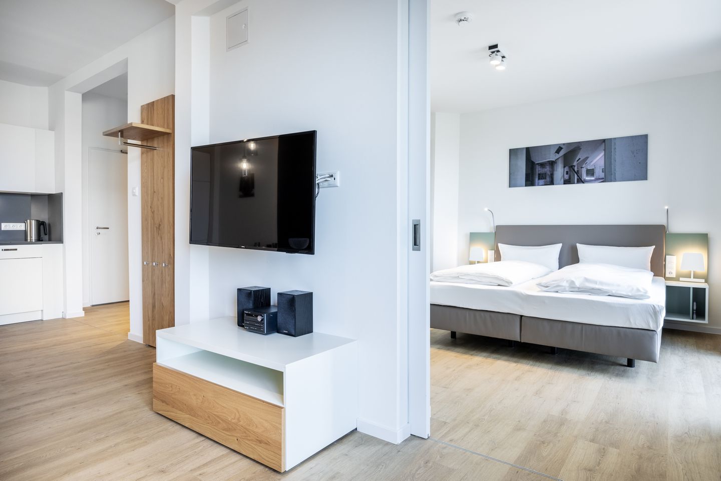 Krusespeicher Krusespeicher 5-67 Wismar - Wohn-Essbereich mit Couch