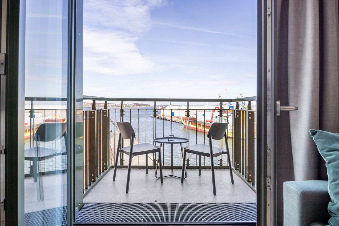 Krusespeicher Krusespeicher 5-67 Wismar - Balkon mit Gartenmöbeln