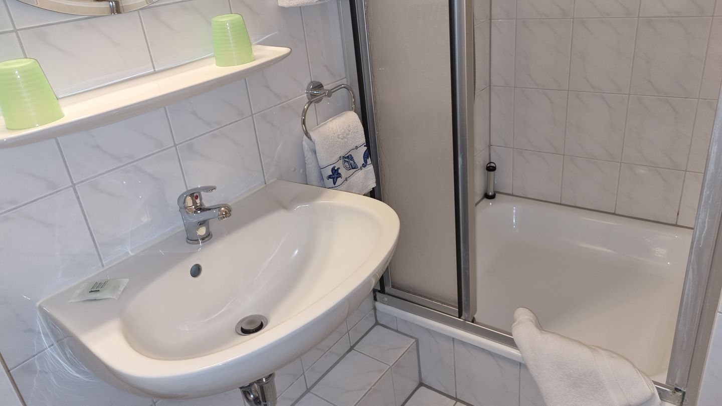 Haus Borkumitte Appartement Thor Haus Borkumitte - kleines Bad