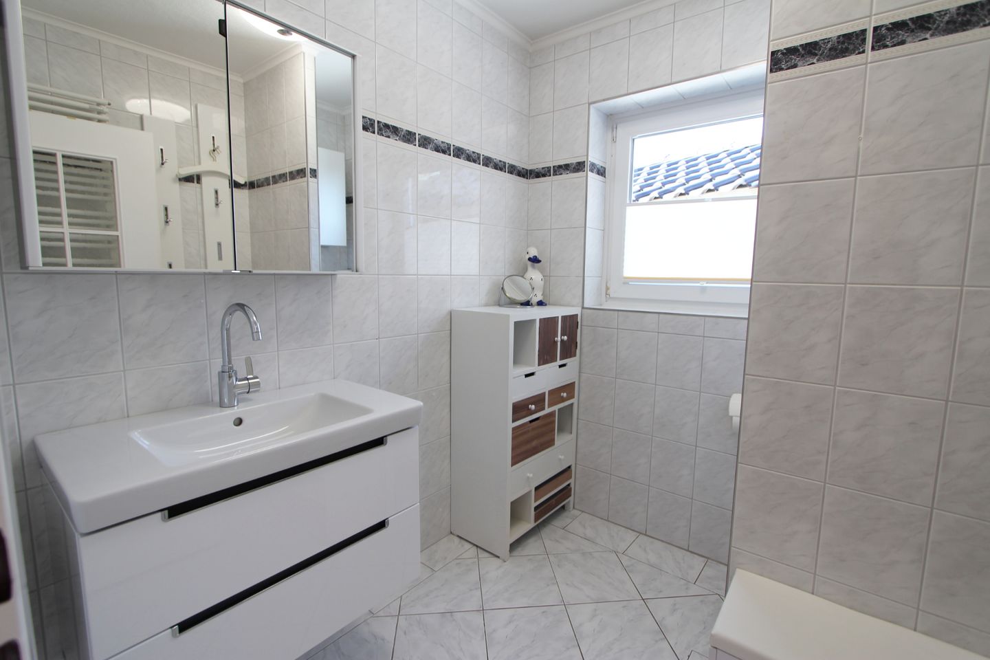 Wonningstair, - Dünenstr. 19, App. 1 Wenningstedt - Gäste-WC