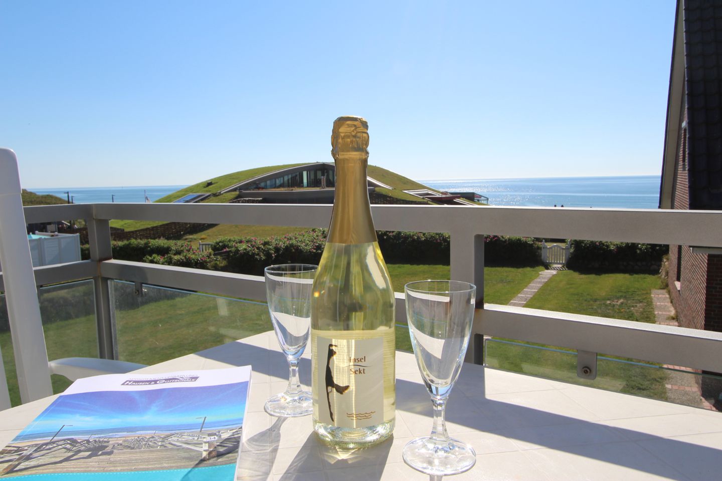 Trutz blanker Hans  - Dünenstr. 19, App. 12 Wenningstedt - Meerblick