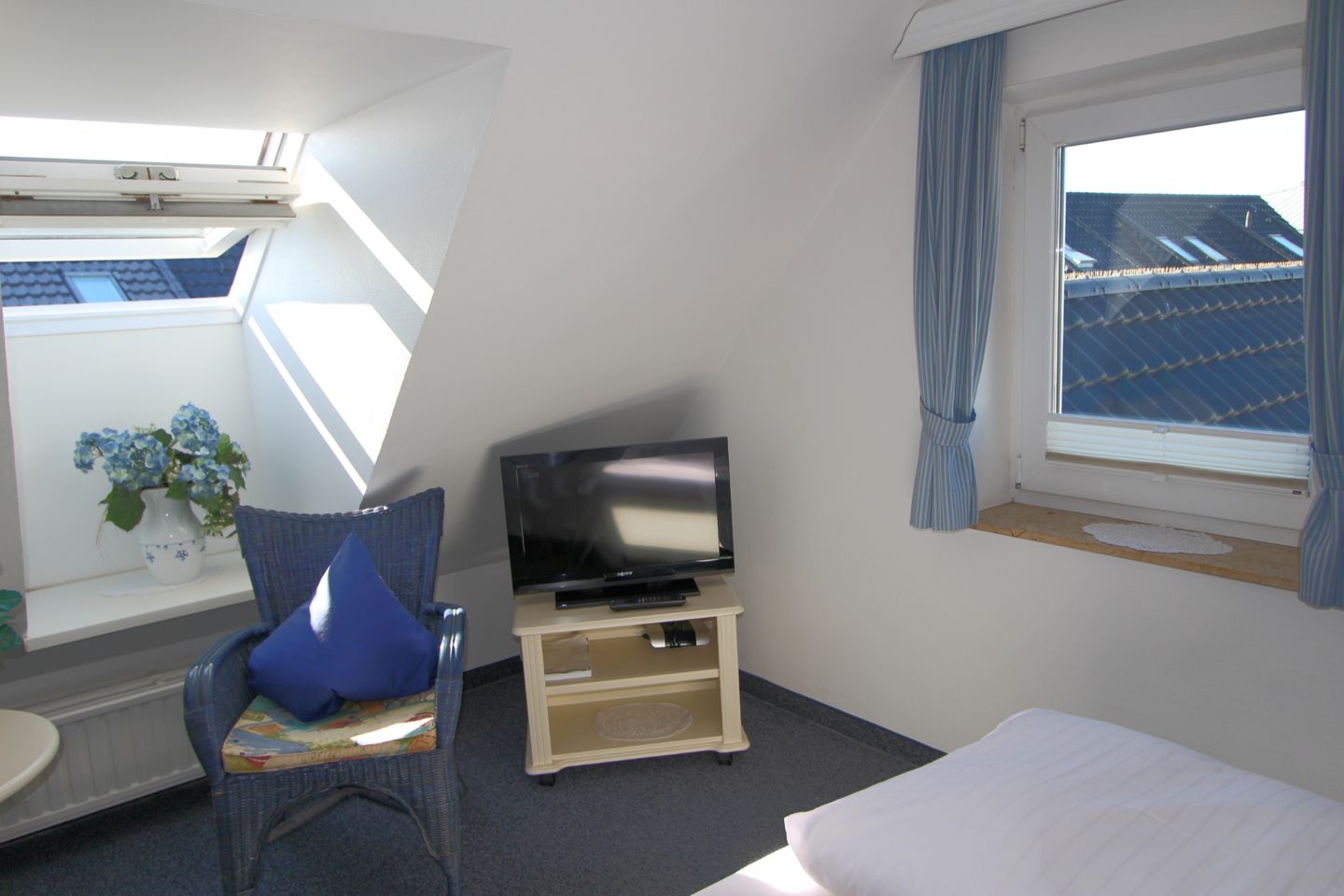 Trutz blanker Hans  - Dünenstr. 19, App. 12 Wenningstedt - Schlafzimmer