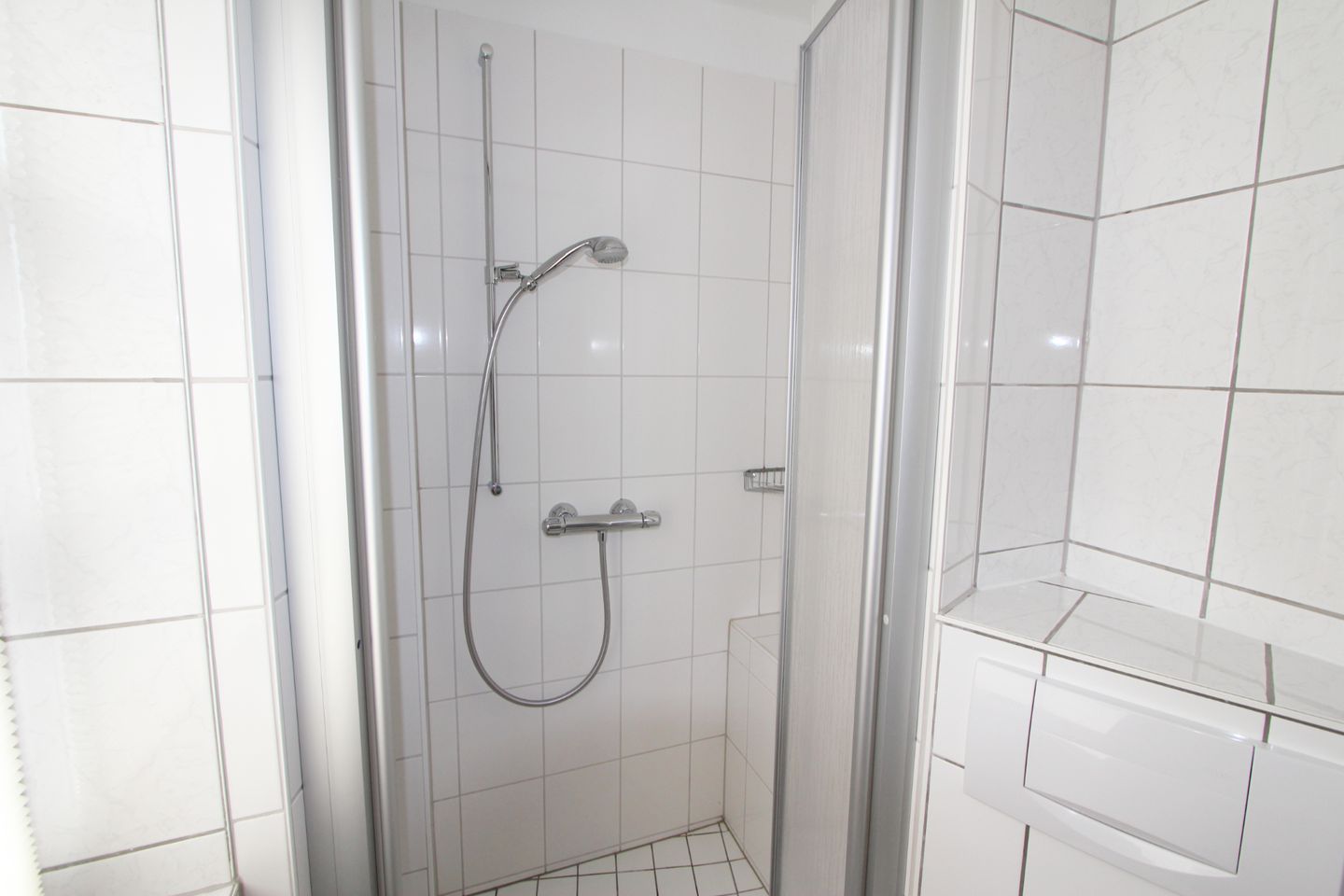 Atlantik - Strandstr. 15, App. 8 Wenningstedt - Badezimmer