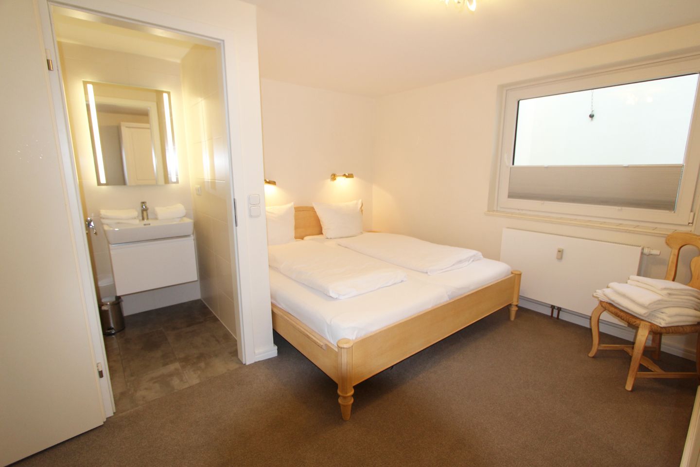 Neptun - Dünenstr. 2, App. 2 Wenningstedt - Schlafzimmer