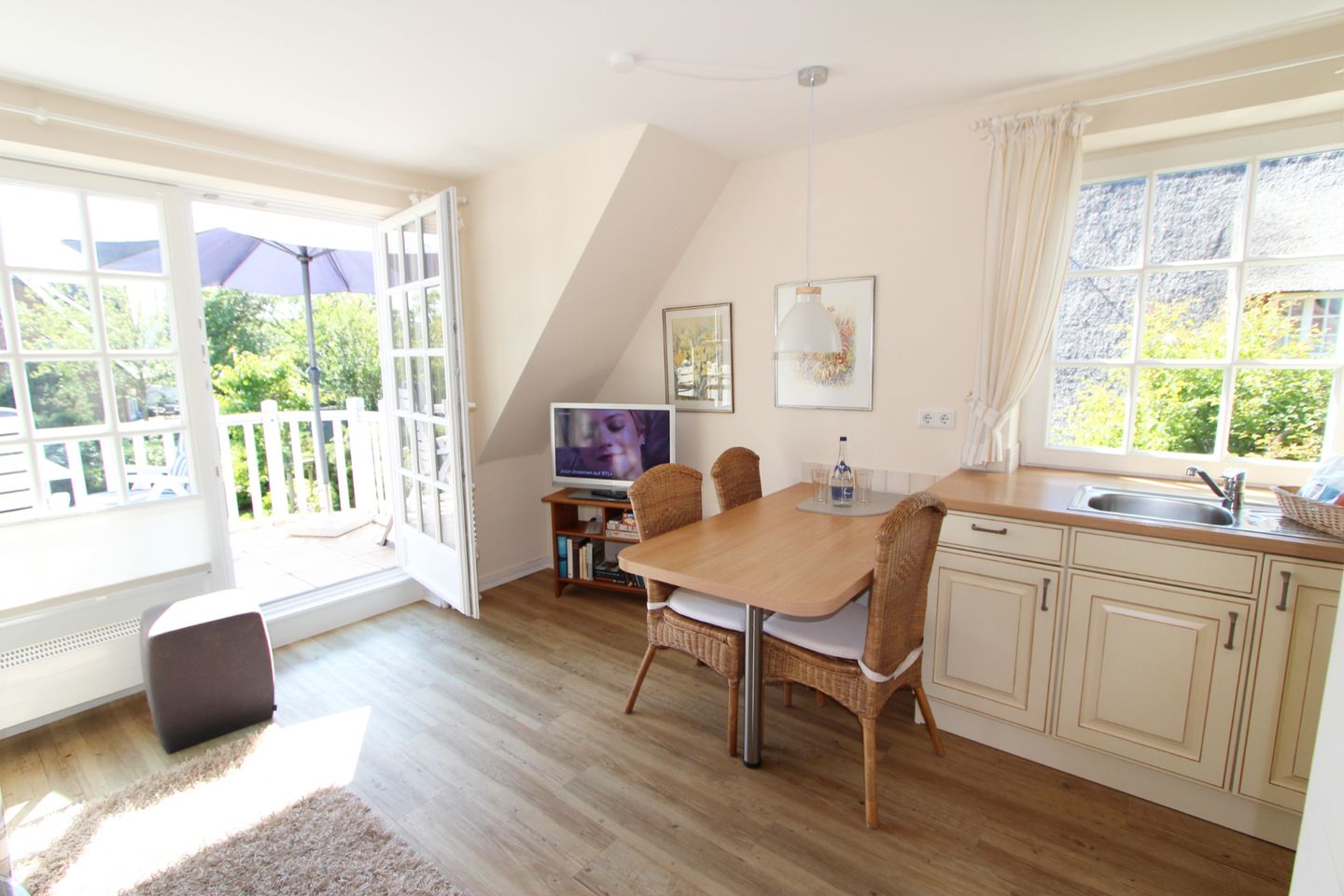 Weidenstieg 16A, App. 6 Wenningstedt - Wohnzimmer