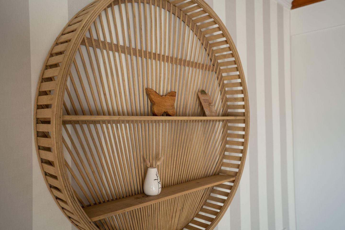 Wald/020 - "Waldburg" Scharbeutz - Dekoratives Detail