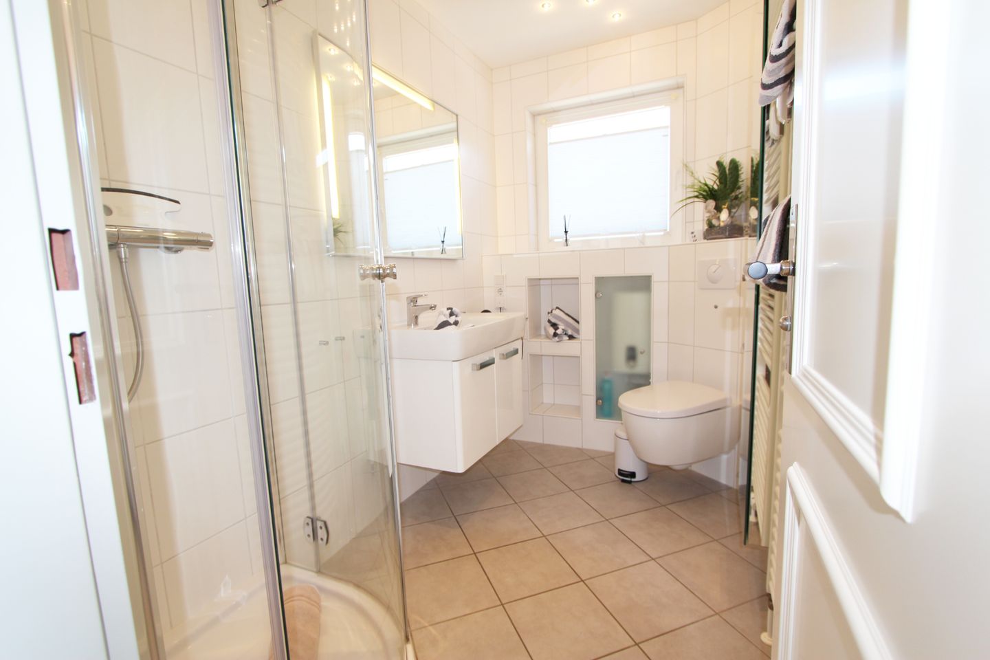 Seestern - Seestr. 4 b, App. 1 Wenningstedt - Badezimmer