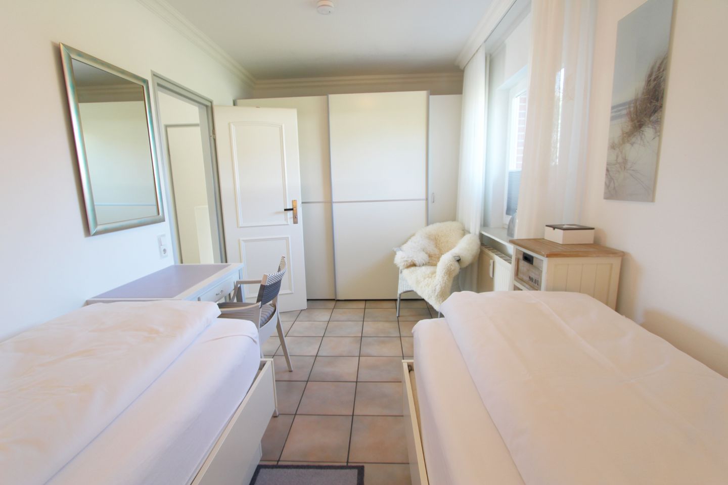 Seestern - Seestr. 4 b, App. 1 Wenningstedt - Schlafzimmer