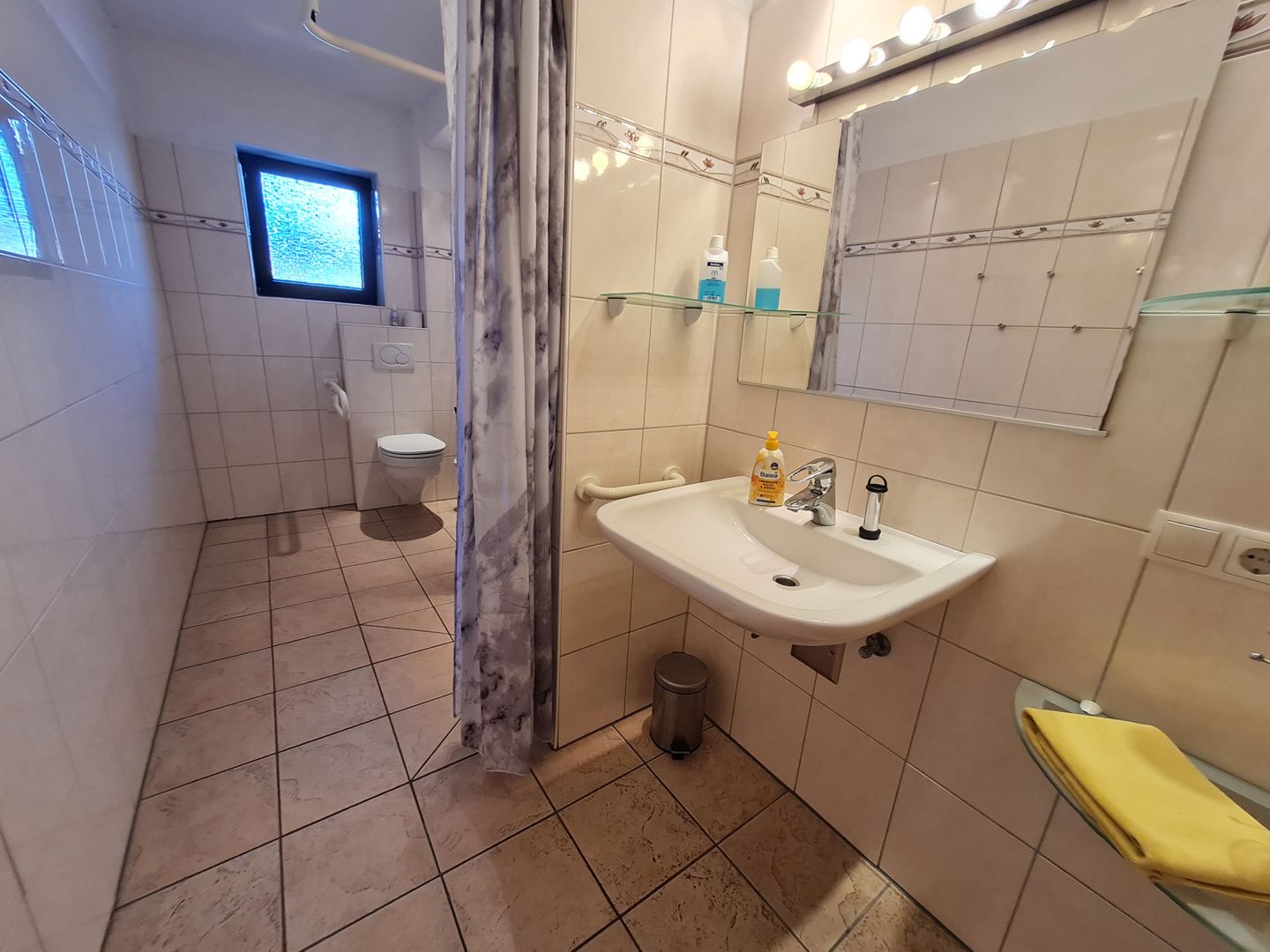 Haus Ekke Nekkepenn II, Whg. D2 Wyk auf Föhr - Badezimmer