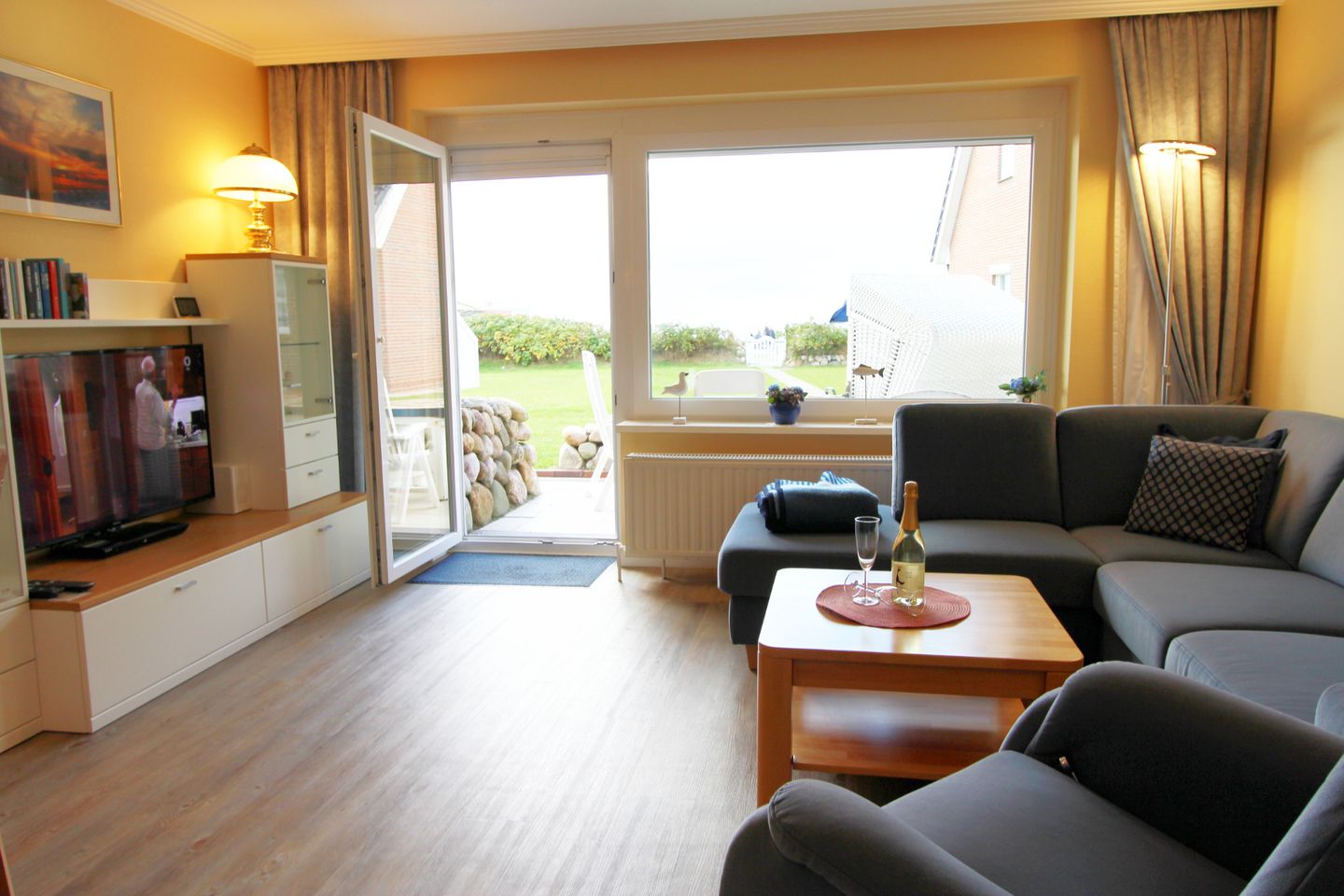  Trutz blanker Hans  - Dünenstr. 19, App. 9 Wenningstedt - Wohnzimmer