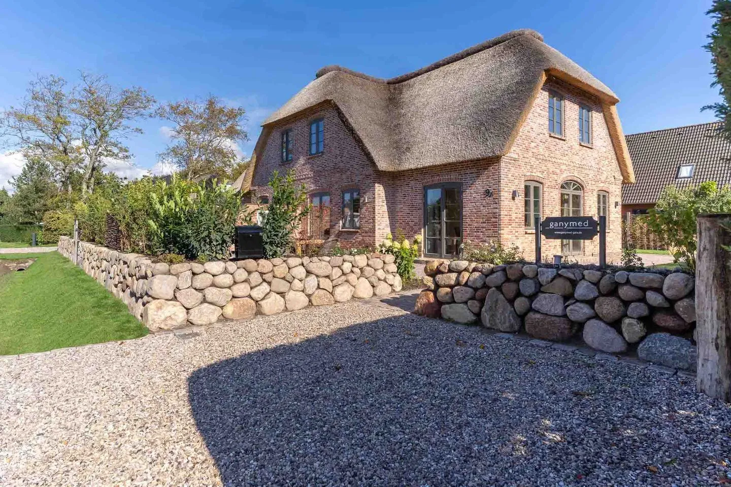Reetdachhaus Gaia & Ganymed Reetdachhaus Ganymed SPO Dorf - 