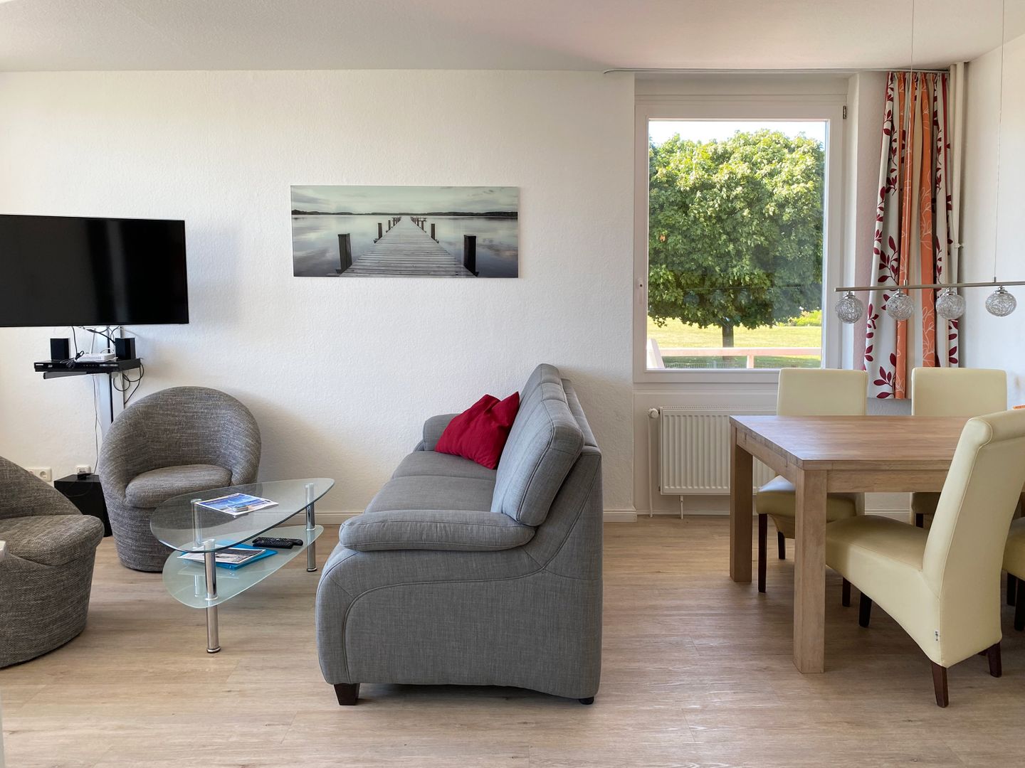 Kaiserhof Apartment 111, Typ F  - TV / Multimedia