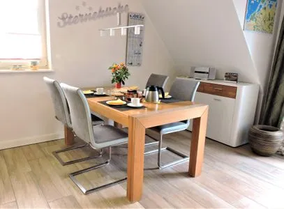 Esstisch Neue Reihe Neue Reihe 28 - Wohnung Wolke 7