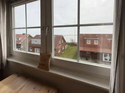 Essbereich in der Ferienwohnung Gaubenkieker des Hauses Südspitze 17 in Wittdün auf Amrum Haus *Südspitze 17* Ferienwohnung *Gaubenkieker*