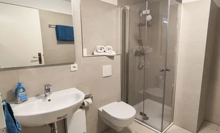 Badezimmer mit Dusche Achtern Diek Achtern Diek 8a - Wohnung 5